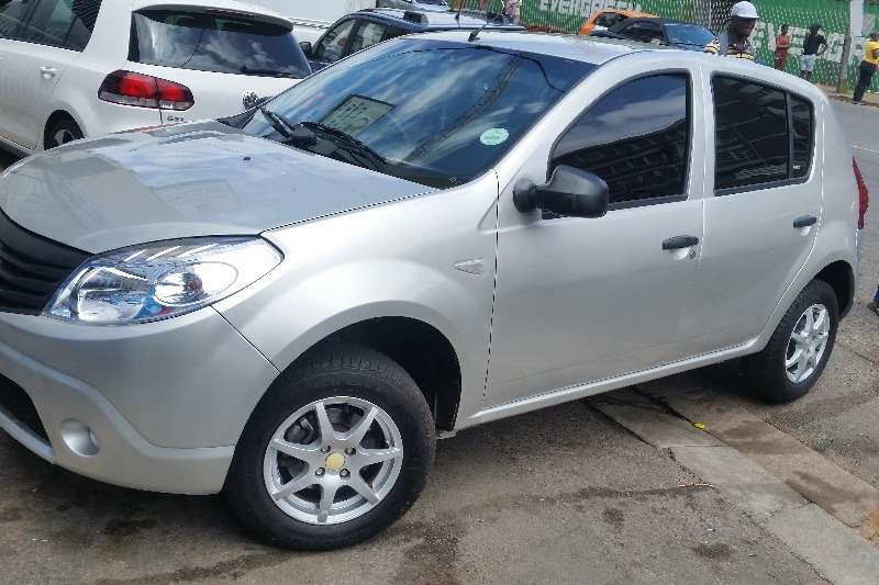 renault sandero 1,4 renault sandero 1,4